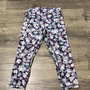 Lululemon leggings size 8